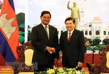 胡志明市人民委员会主席阮成锋会见柬埔寨王国政府副首相韶肯