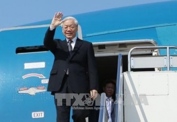 越共中央总书记、国家主席阮富仲离开河内 启程访问老挝和柬埔寨