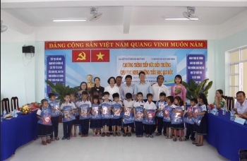 越南友好组织联合会胡志明市分会开展与各国加强团结友谊的多项活动