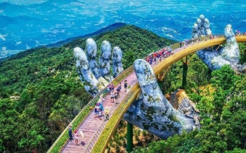 岘港金桥——岘港市旅游业新亮点