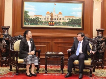 胡志明市领导会见老挝新任驻胡志明市总领事乔米赛