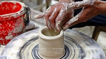 金兰制陶业