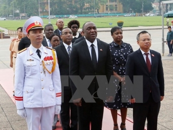 海地共和国参议院议长尤里·拉托尔蒂圆满结束对越南的正式访问