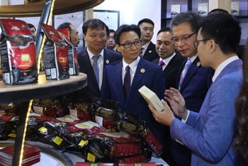政府副总理武德儋出席第5届中国-南亚博览会暨第25届中国昆明进出口商品交易会