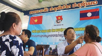 越南广治省团省委在老挝沙湾拿吉省开展志愿活动