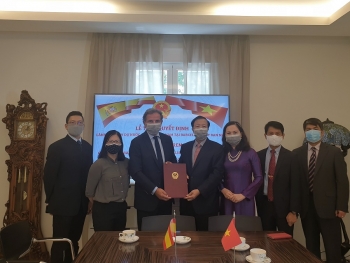 西班牙公民被任命为越南驻西班牙巴塞罗那市名誉领事