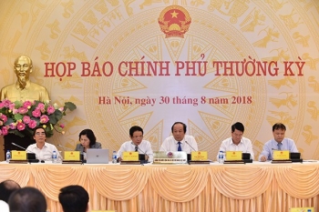 越南政府8月份例行新闻发布会: 外国投资者对越南经济充满信心