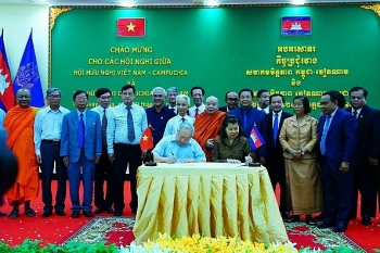 越南-柬埔寨友好协会的活动日益走向纵深