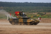 2020国际军事比赛：越南参赛队在“坦克两项”比赛第二组名列第二