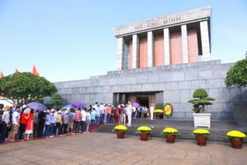 九·二国庆：胡志明主席陵接待游客量近1.5万人次