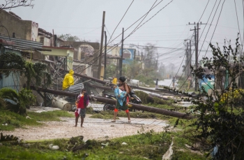 越南领导人就古巴遭飓风袭击向古巴方面致慰问电