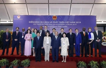 阮春福总理欢迎国际专家为越南发展政策建言献策