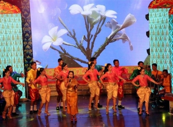 第一届九龙江三角洲地区高棉族民歌联欢会正式开幕