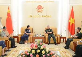 越南与中国进一步加强防务合作