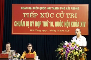 越南政府总理阮春福： 越南首次实现贸易顺差170亿美元