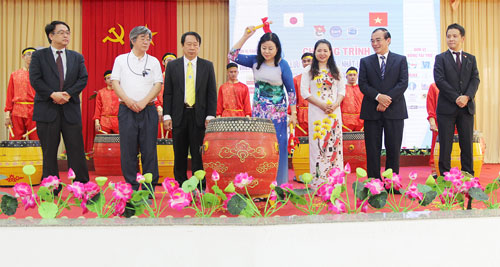 越日文化交流活动在茶荣省举行