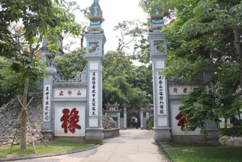 踏访河内市玉山祠