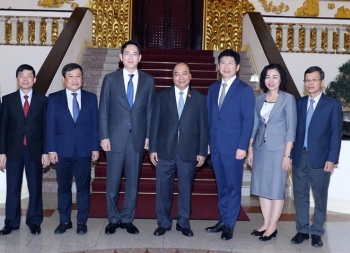 越南政府总理阮春福会见韩国三星集团领导