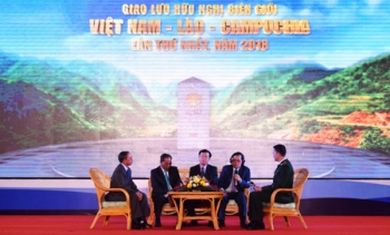 加强越柬老三国团结、友好及互信关系