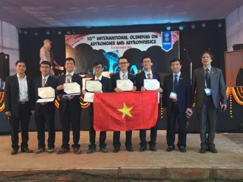五名越南学生在天文奥赛中获奖