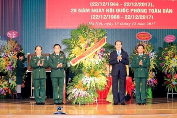 国家主席陈大光出席越南人民军成立73周年各项纪念活动