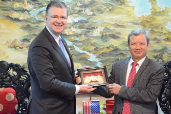 美国驻越南特命全权大使为承天顺化省古都遗迹区保护和修缮工作提供帮助