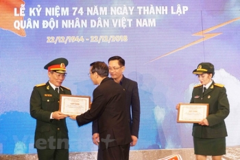 旅捷越南老战士协会庆祝越南人民军建军74周年
