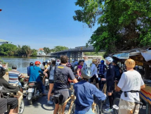 越南旅游新趋势：骑着竹制自行车，和西方朋友来一趟悠闲半日游