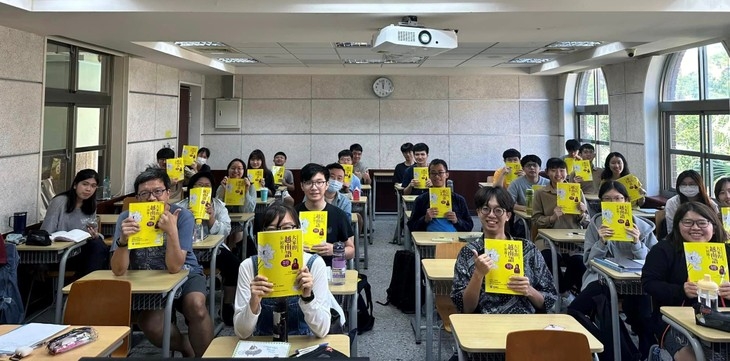 由于不同社会阶层学习越南语的需要，目前台湾正规教育体系中有多种形式的越南语教学。