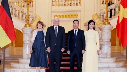 越南国家主席武文赏夫妇为德国总统夫妇举行盛大招待会