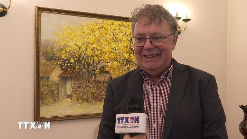 德国共产党主席帕特里克·科贝勒先生。（摄影：越通社）