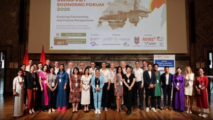 越共十四大：期待为越南创造突破性发展的决策