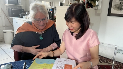 针对年轻侨胞的特殊'一站式'机制