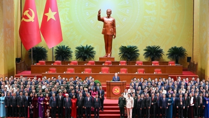 国际学者高度评价越共十四大关于稳定、团结及发展愿景的信息