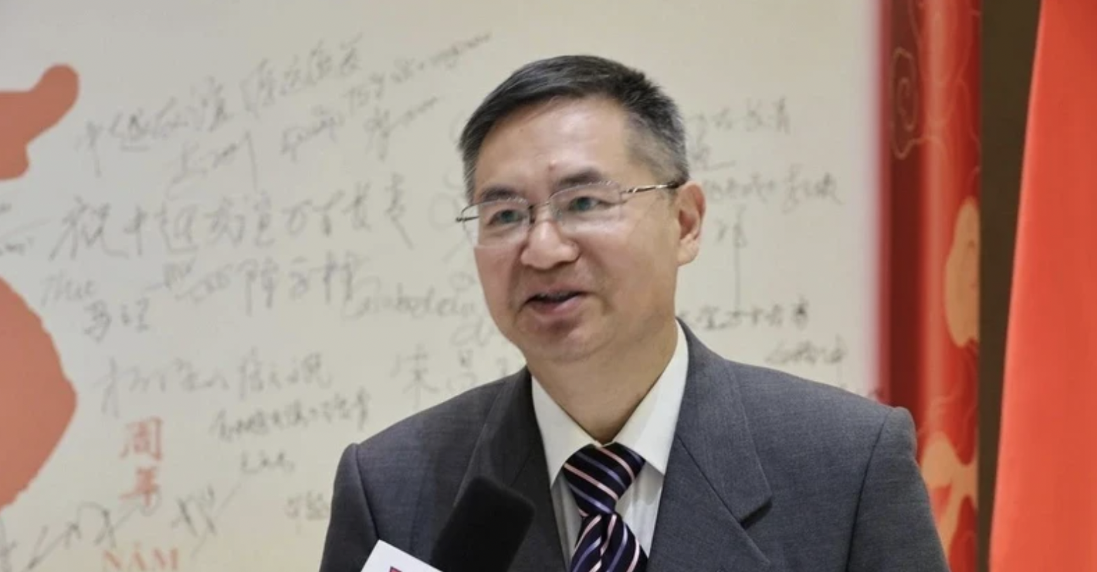 越南共产党发挥了不可替代的绝对作用