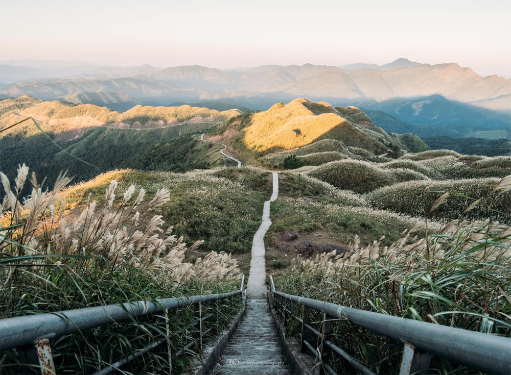 通过横模口岸开发边境旅游