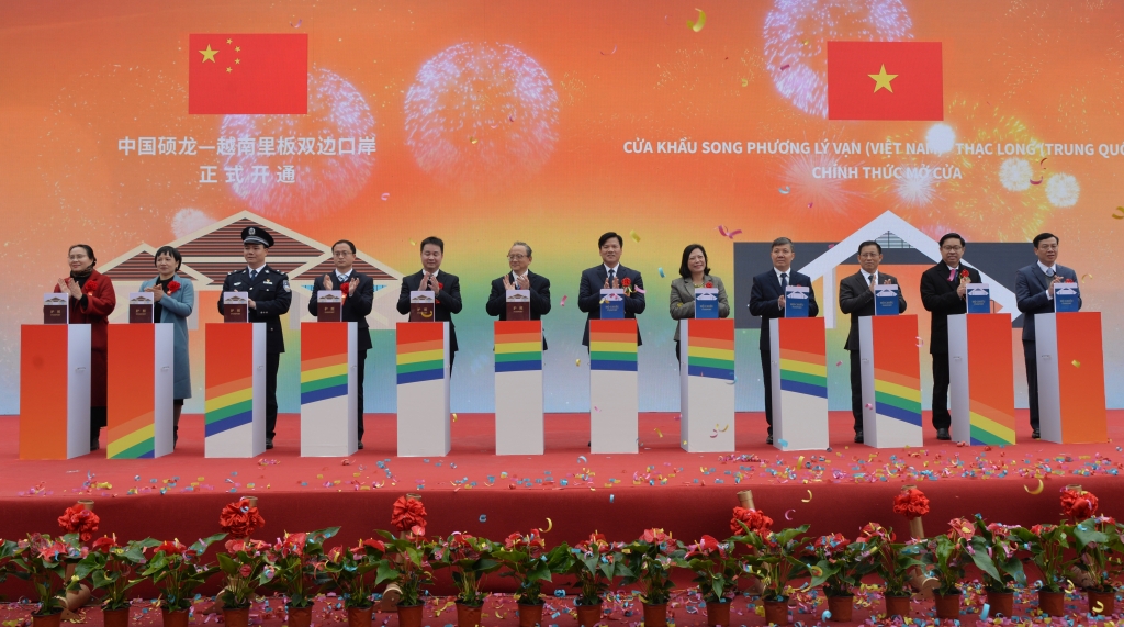 越中边境新增开放口岸 促进民间交流与经贸合作