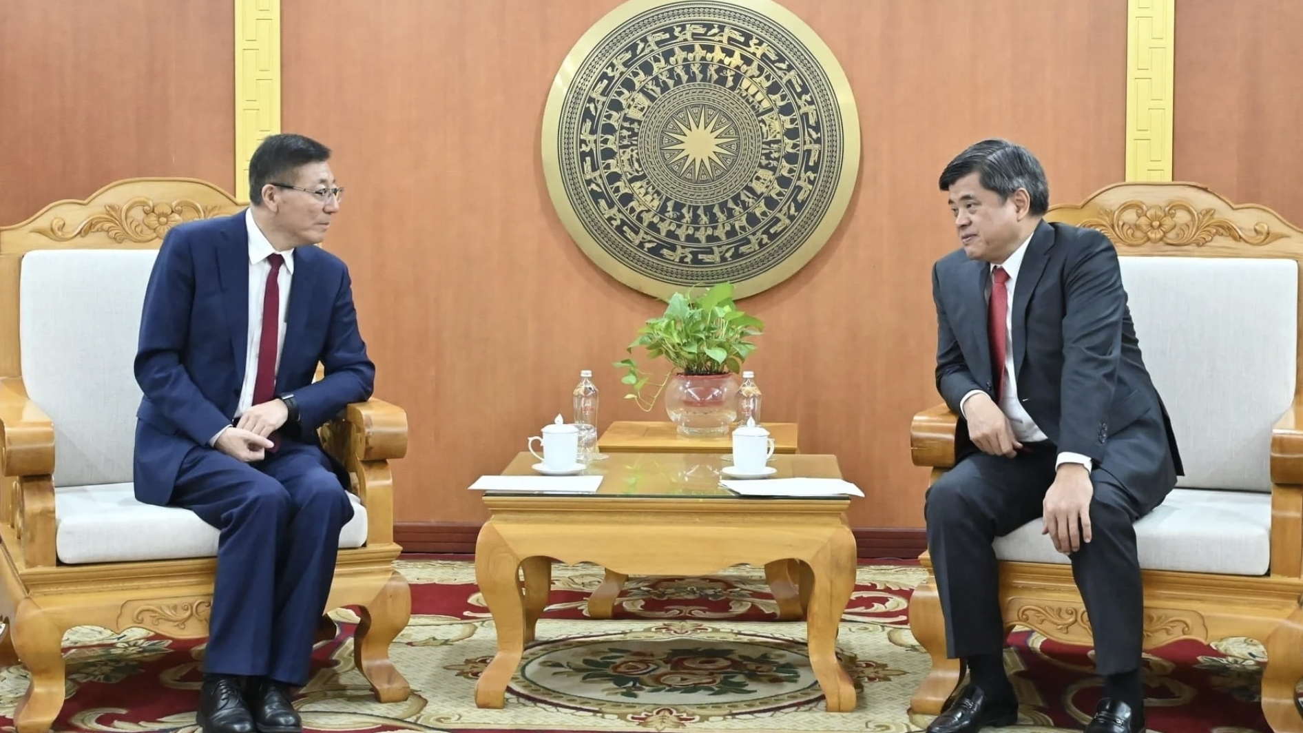 越中农业结构调整与农村现代化合作