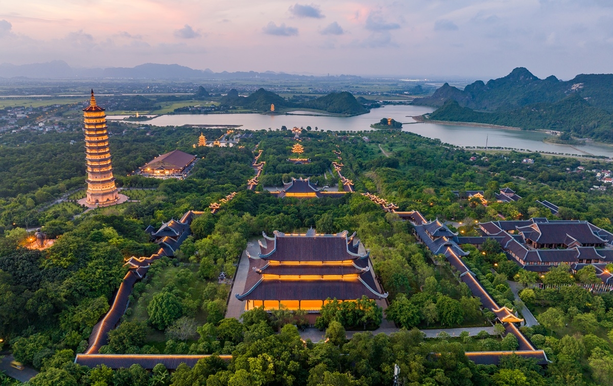越南宁平省拜顶寺朝圣