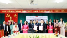 推进越南老街省与中国云南省红河州传统医学发展合作