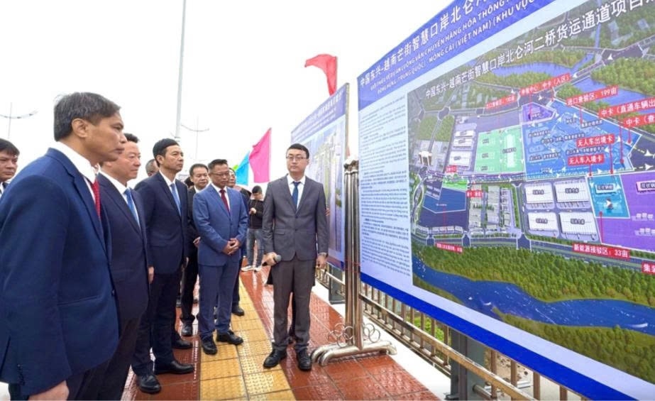 越南广宁省：启动越南芒街—中国东兴智慧口岸建设