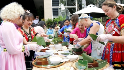 传统春节——融入国际进程中的文化交流空间