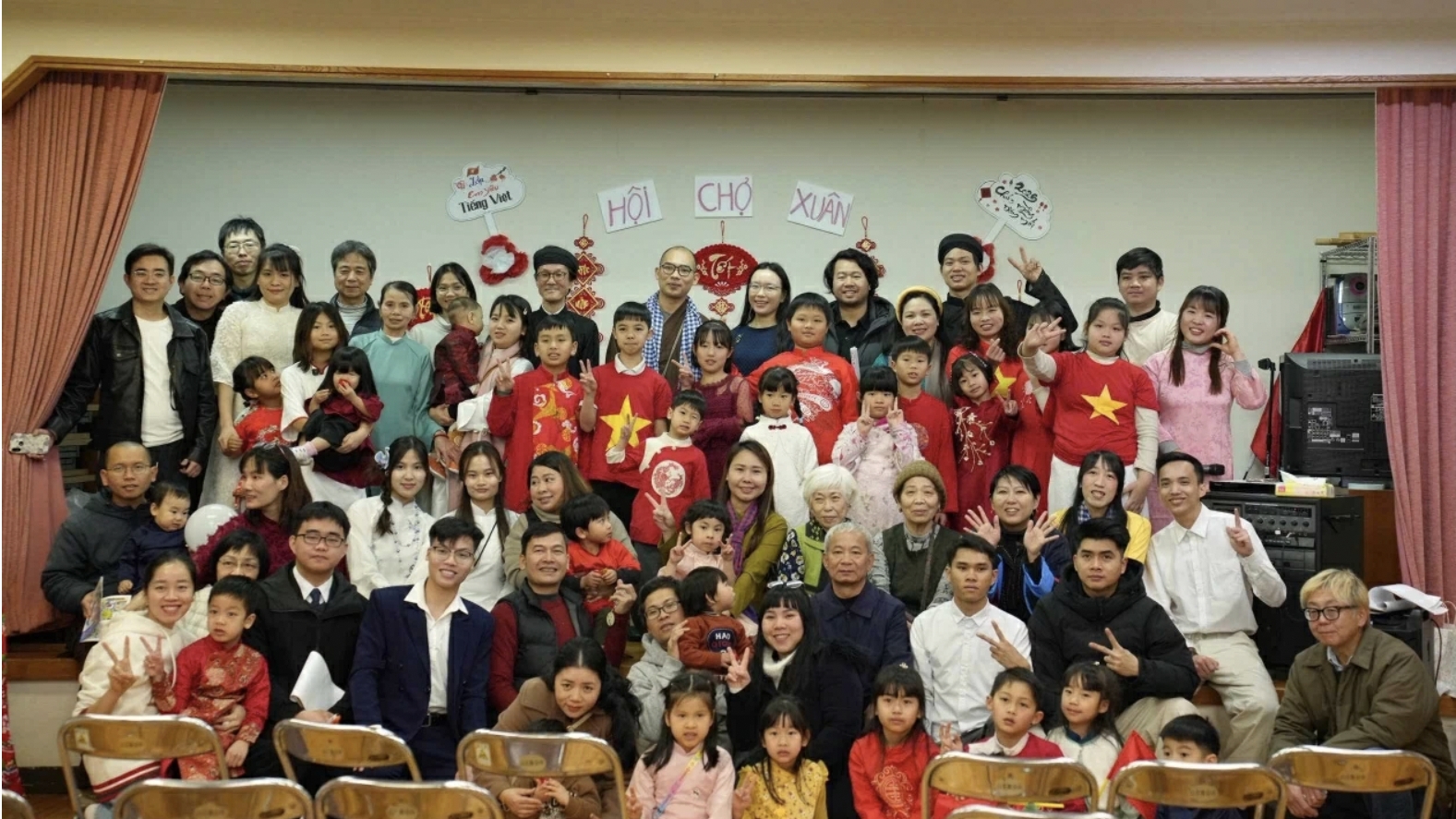 日本大阪各越南语学校首次联合举办春季集市，在异乡传播越南文化