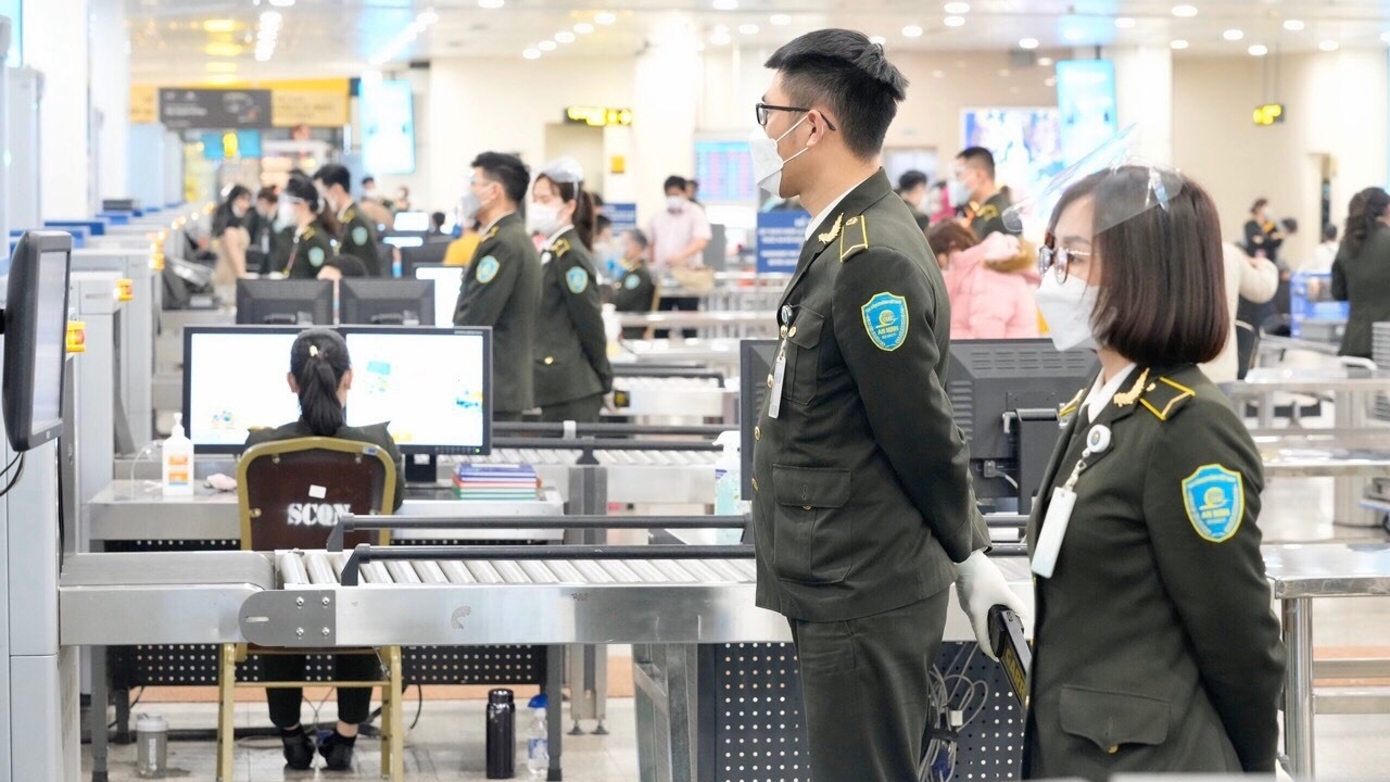 越南努力建设强大、有效的航空安全保障体系