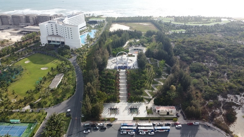 举办《长沙博物馆建筑和景观设计》竞赛，以选出最佳方案来兴建长沙博物馆