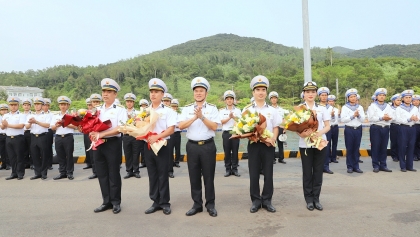 20号舰与越南海军代表团圆满完成国防外交任务