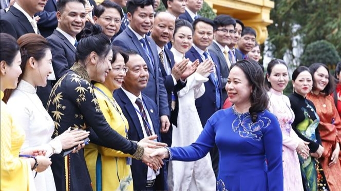 越南青年企业家为祖国贡献力量