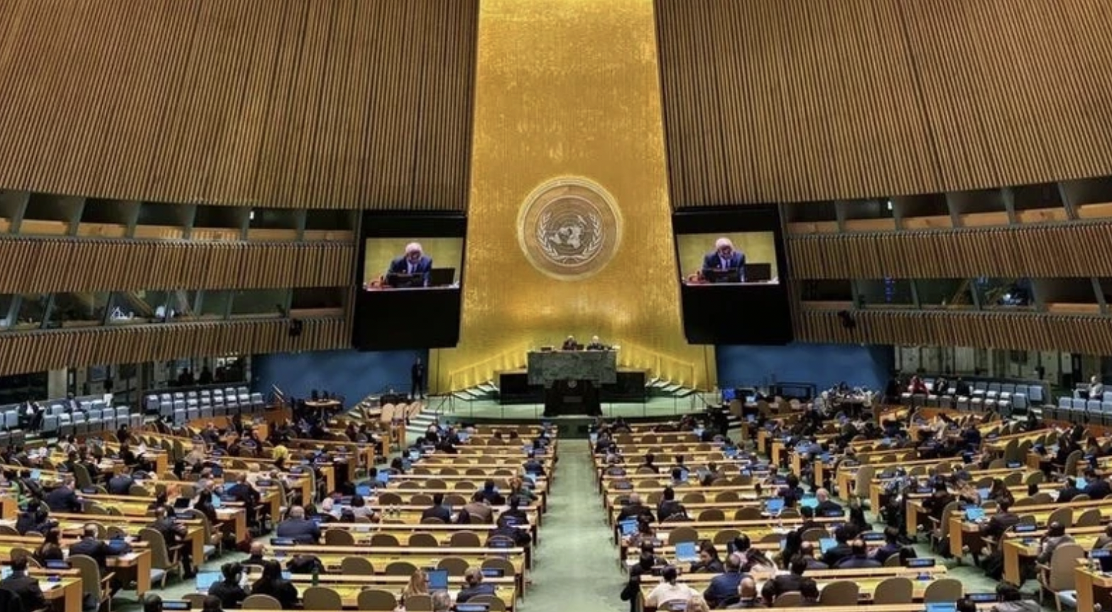 联合国大会在美国纽约召开的一场会议场景。