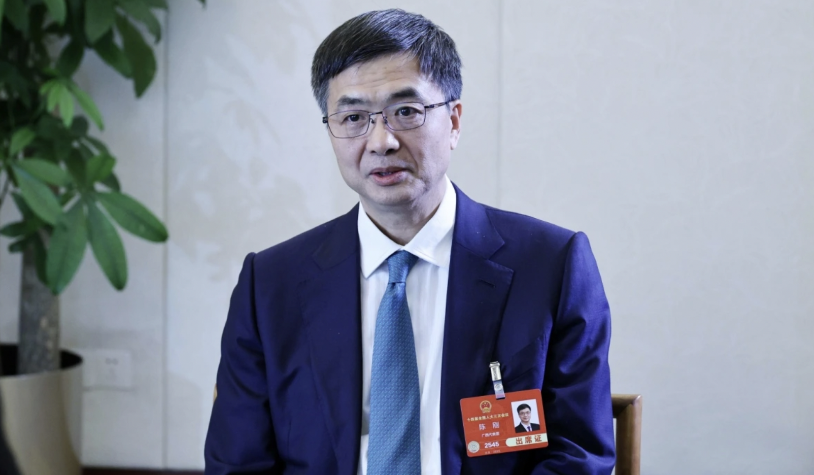 中共中央委员、广西壮族自治区党委书记，自治区人大常委会主任陈刚