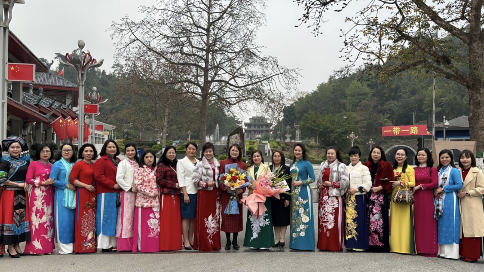 谅山妇联访广西，推动妇女与经贸合作交流